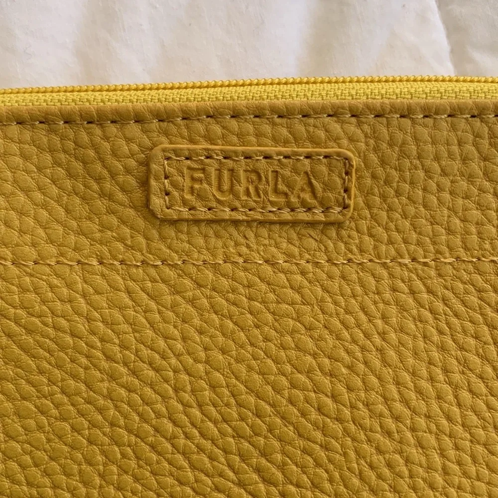 Furla travel kit - Picture 5 of 6